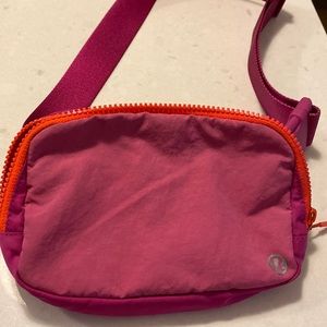 Lululemon belt bag